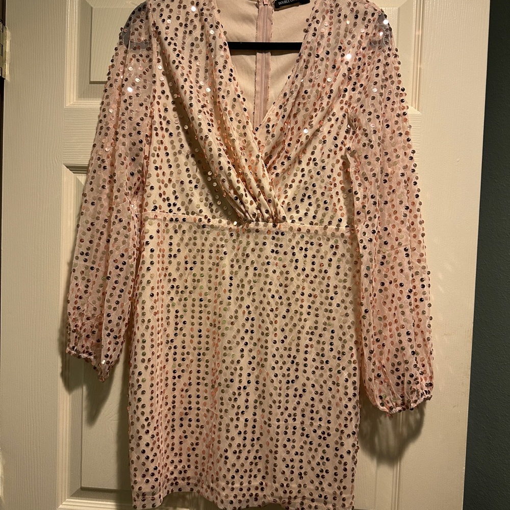 Pink Sequin Mini Dress with V-Neck and Long Sleeves